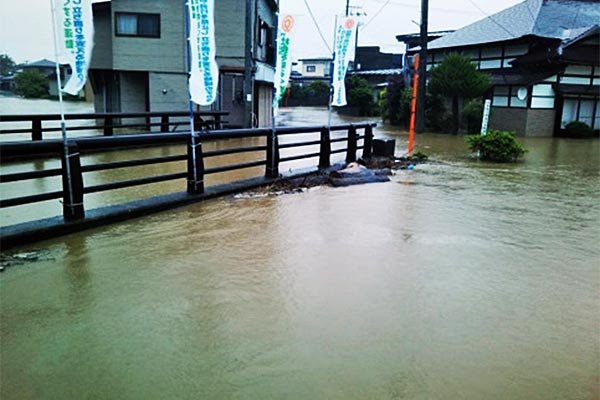 下岩川地区　白鳥橋付近